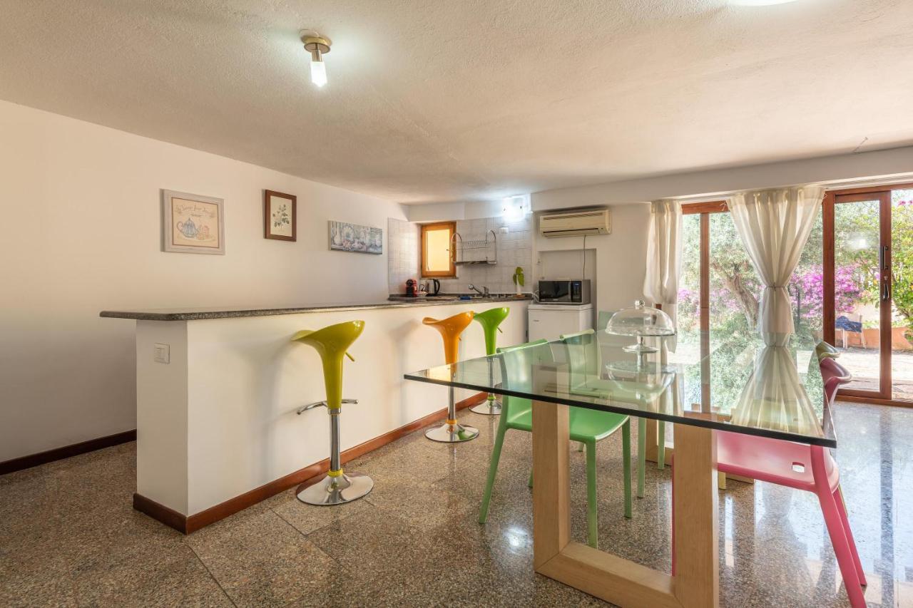 Depandance Bouganvillea Cagliari Bagian luar foto