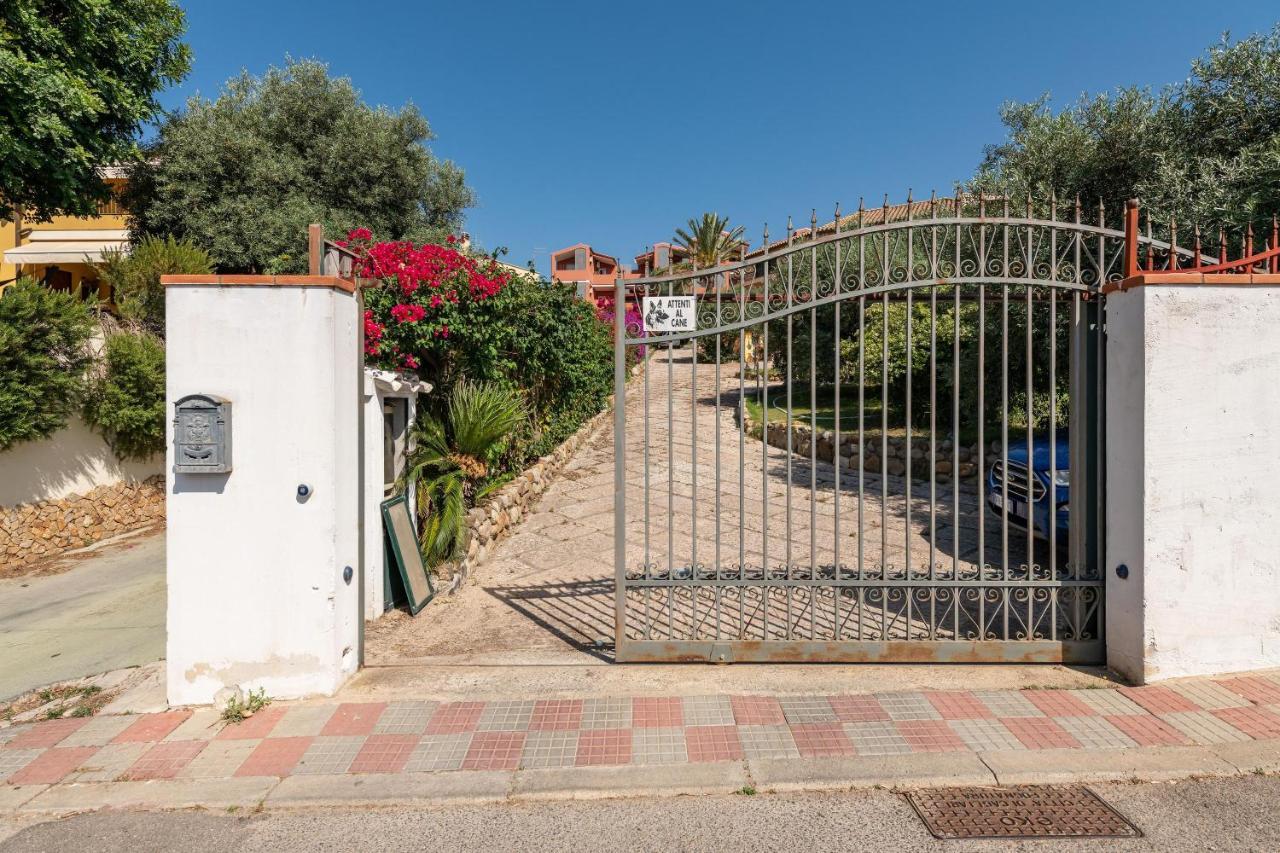 Depandance Bouganvillea Cagliari Bagian luar foto